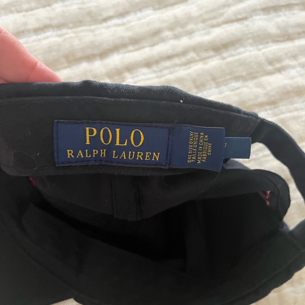 Chino Cap in Black & Red - Polo Ralph Lauren - Picture 4 of 6